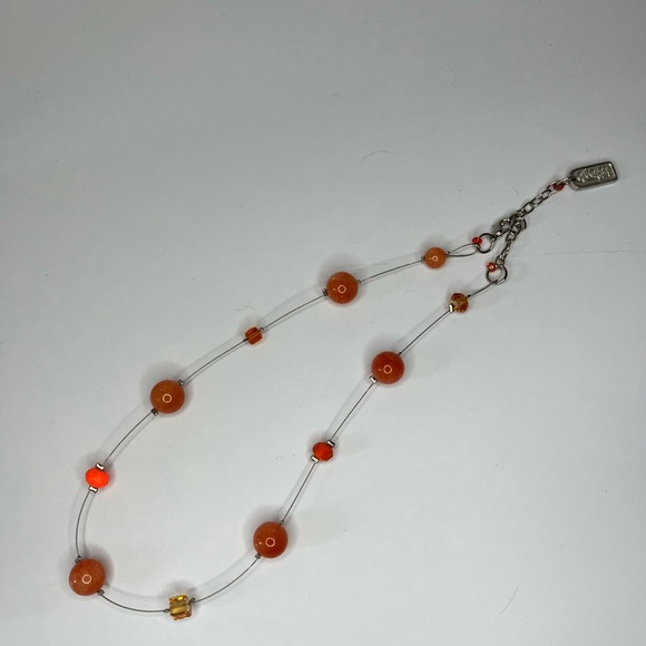 Modern 8” wire necklace - Picture 2 of 7